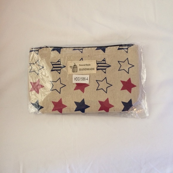 💙Cute Multi-Color Stars Cosmetic Bag💙 - Picture 5 of 10